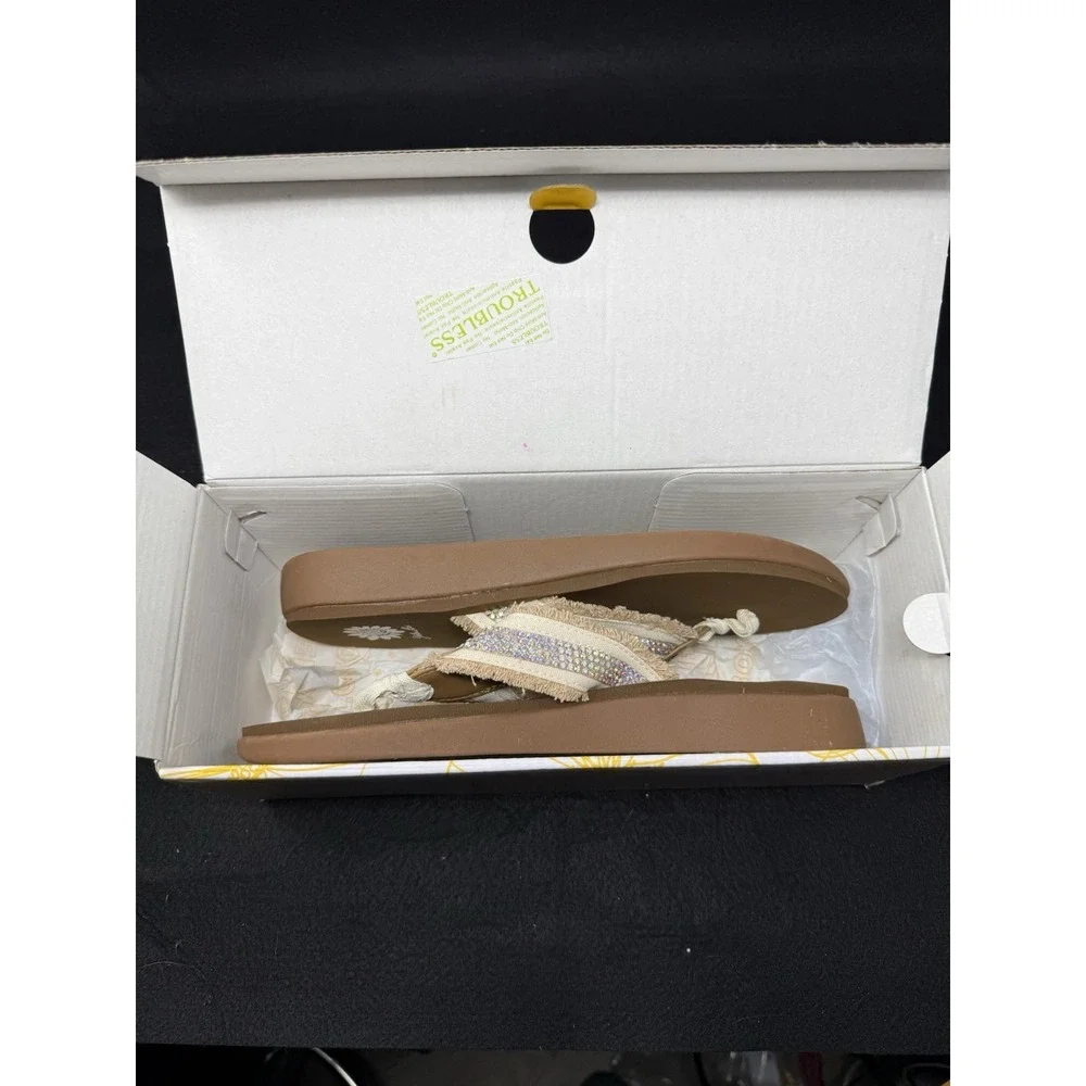 Yellow Box Genzy Rhinestone Flip Flop Sandals Womens Size 8.5 Beige With Box - Picture 6 of 6